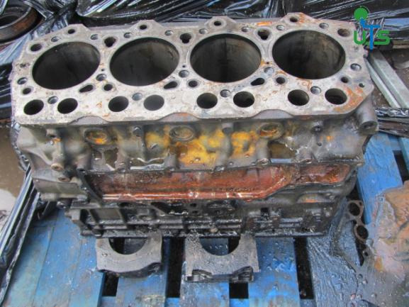 MITSUBISHI CANTER 4D34 ENGINE BLOCK - מנוע וחלקים עבור משאית: תמונה 1 MITSUBISHI CANTER 4D34 ENGINE BLOCK - מנוע וחלקים עבור משאית: תמונה 1