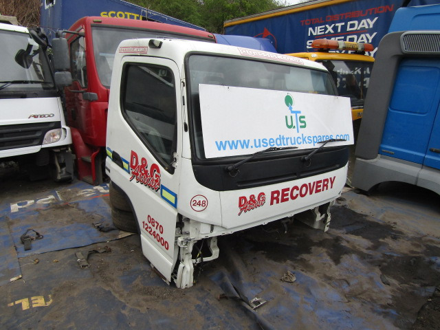 MITSUBISHI FUSO 7C15/18 CAB 2013 - תא עבור משאית: תמונה 2 MITSUBISHI FUSO 7C15/18 CAB 2013 - תא עבור משאית: תמונה 2