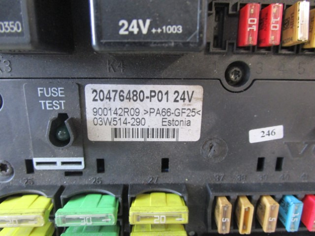 VOLVO FM12 FUSEBOARD 20476480-P01 - מערכת חשמל עבור משאית: תמונה 2 VOLVO FM12 FUSEBOARD 20476480-P01 - מערכת חשמל עבור משאית: תמונה 2
