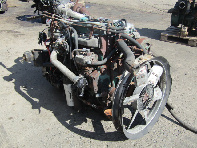 VOLVO TD61 FL6 MANUAL PUMP ENGINE COMPLETE - מנוע עבור משאית: תמונה 3 VOLVO TD61 FL6 MANUAL PUMP ENGINE COMPLETE - מנוע עבור משאית: תמונה 3