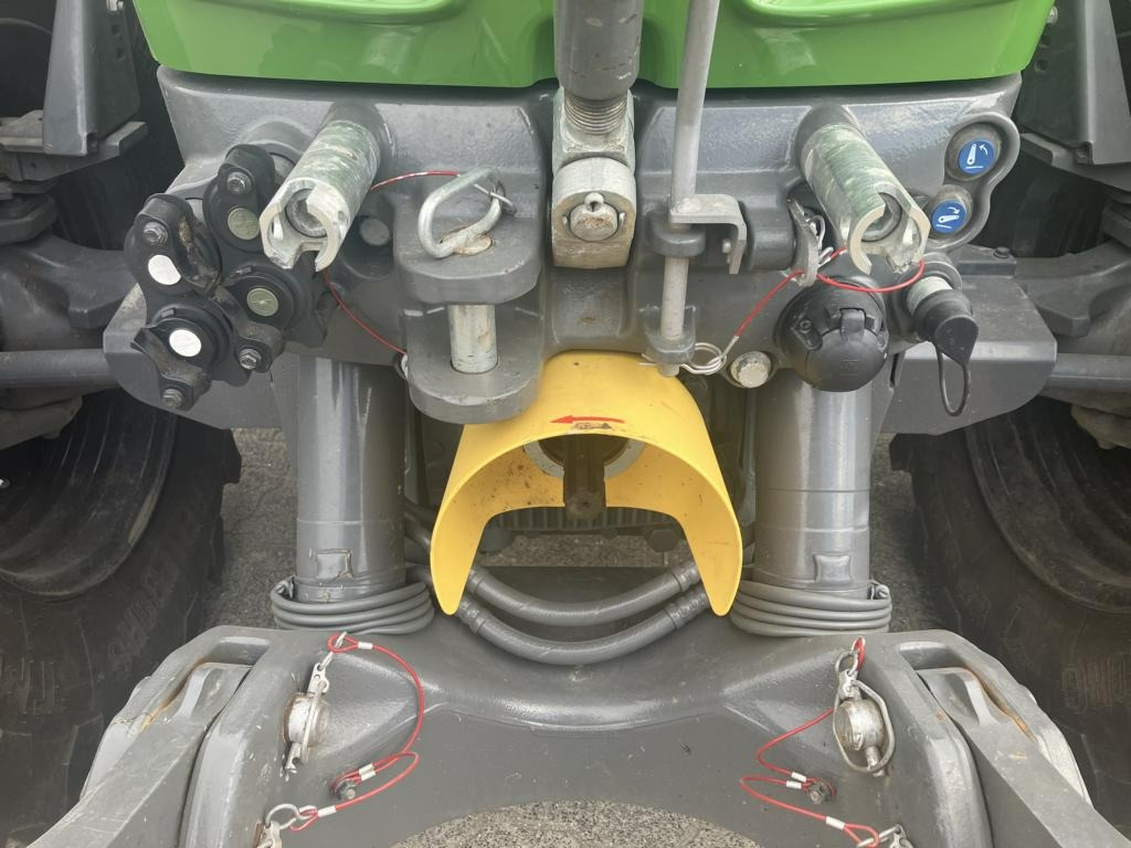 טרקטור חקלאי Fendt 828 Profi Plus: תמונה 23