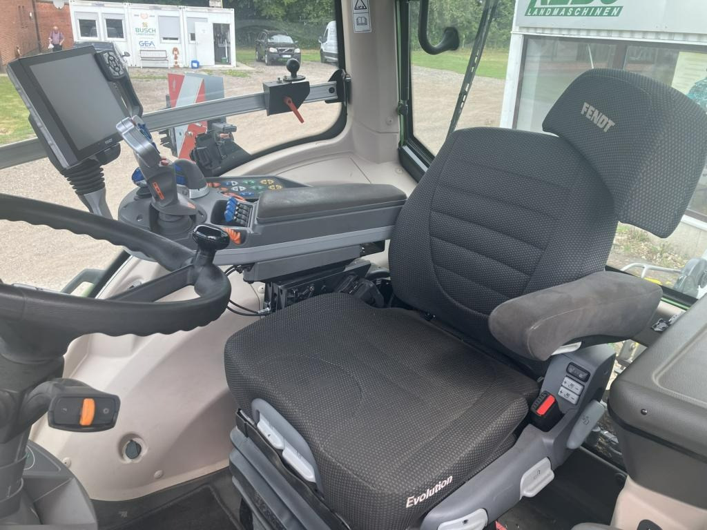 טרקטור חקלאי Fendt 828 Profi Plus: תמונה 17