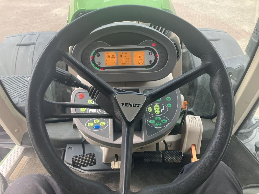 טרקטור חקלאי Fendt 828 Profi Plus: תמונה 9