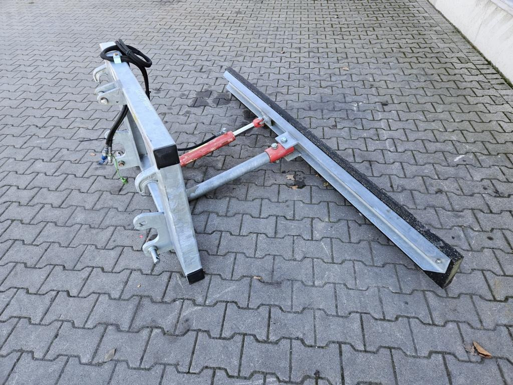 Fliegl Gummi-Schiebeschild - מעמיס קדמי לטרקטור: תמונה 2 Fliegl Gummi-Schiebeschild - מעמיס קדמי לטרקטור: תמונה 2