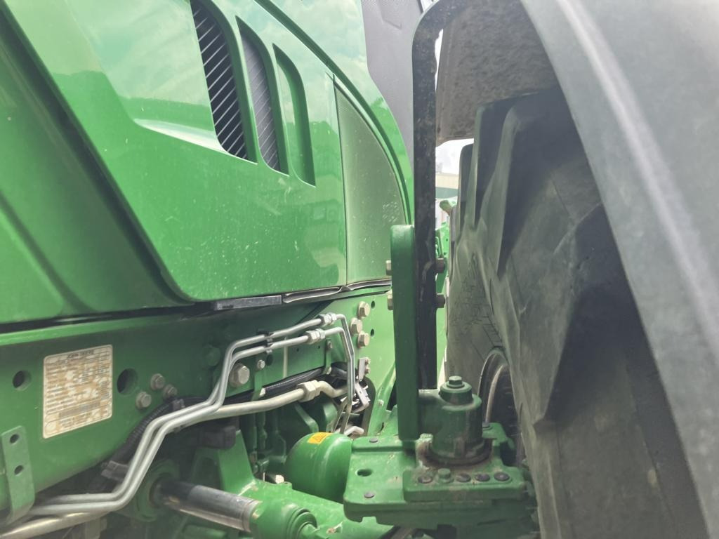 טרקטור חקלאי John Deere 6215R: תמונה 15