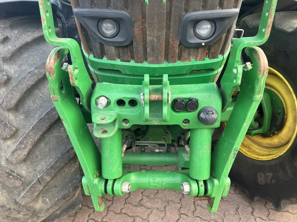 טרקטור חקלאי John Deere 6215R: תמונה 26