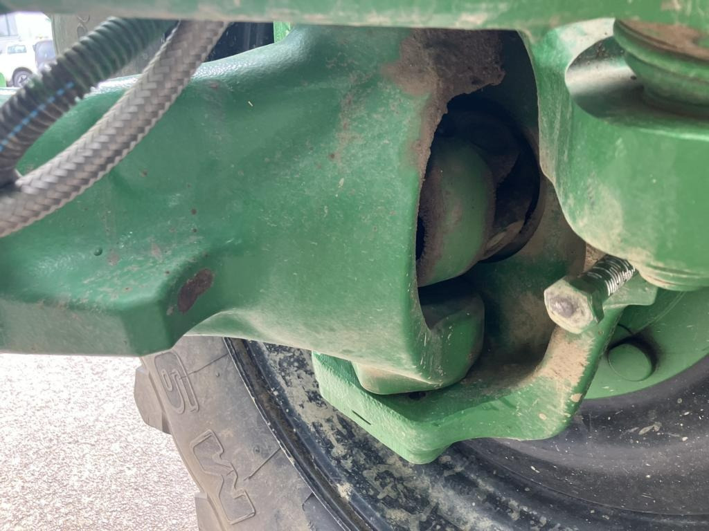 טרקטור חקלאי John Deere 6215R: תמונה 14