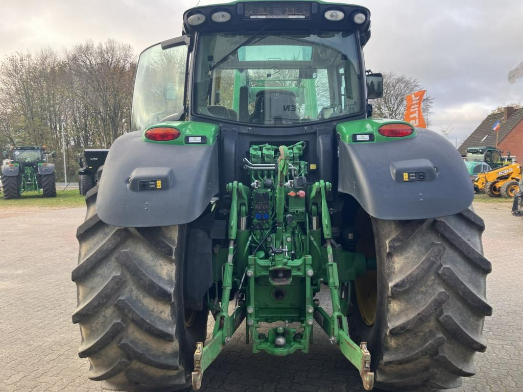 טרקטור חקלאי John Deere 6215R: תמונה 25