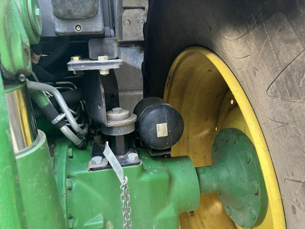 טרקטור חקלאי John Deere 6215R: תמונה 21