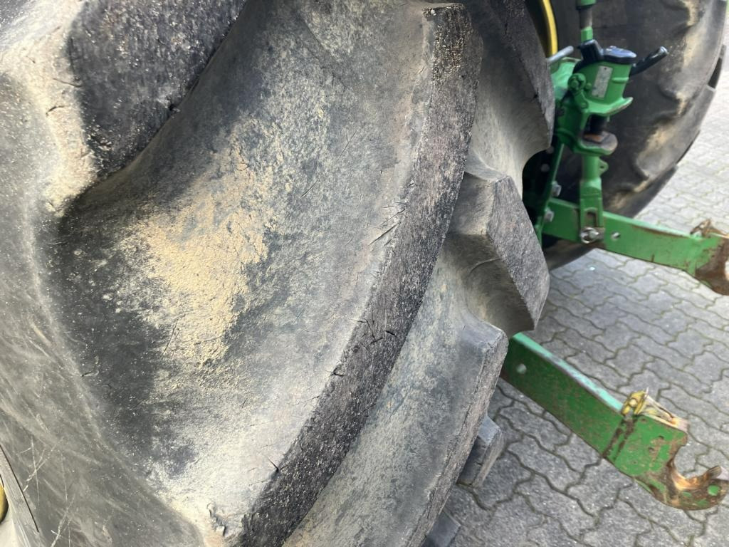 טרקטור חקלאי John Deere 6215R: תמונה 6