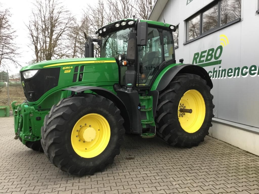 John Deere 6250R - טרקטור חקלאי: תמונה 1 John Deere 6250R - טרקטור חקלאי: תמונה 1