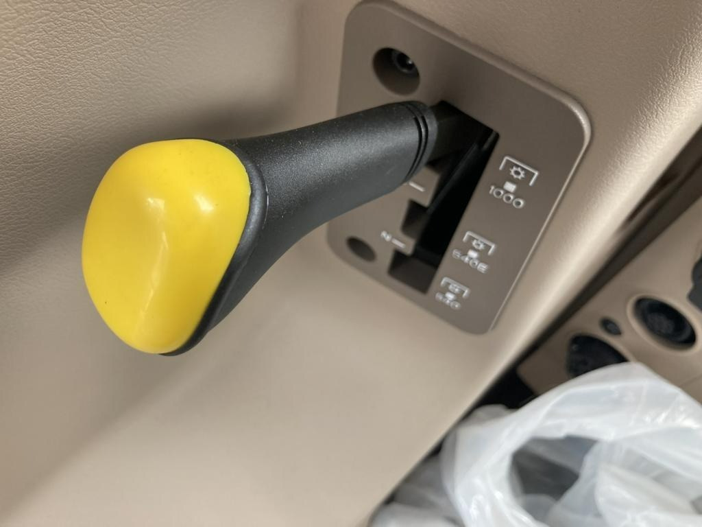 John Deere 6M240 - טרקטור חקלאי: תמונה 2 John Deere 6M240 - טרקטור חקלאי: תמונה 2