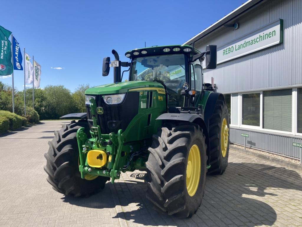 John Deere 6R215 - טרקטור חקלאי: תמונה 1 John Deere 6R215 - טרקטור חקלאי: תמונה 1