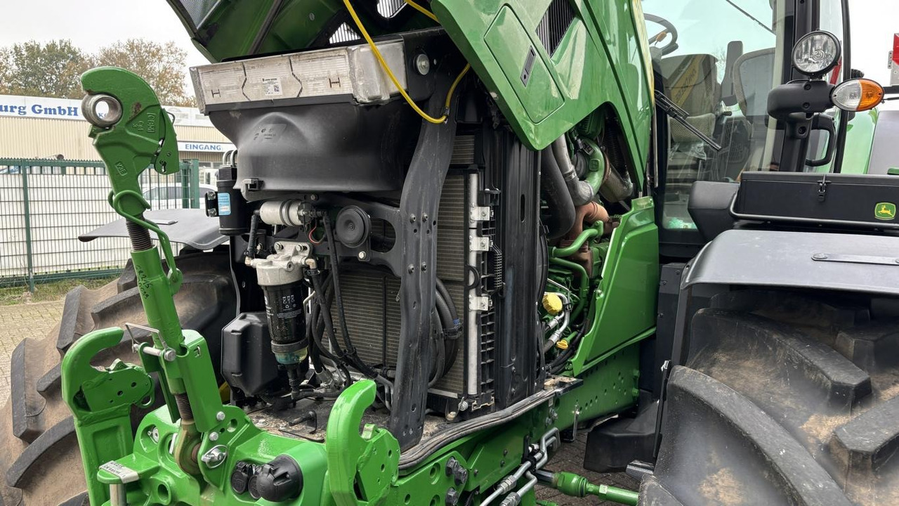 John Deere 6R215 - טרקטור חקלאי: תמונה 3 John Deere 6R215 - טרקטור חקלאי: תמונה 3