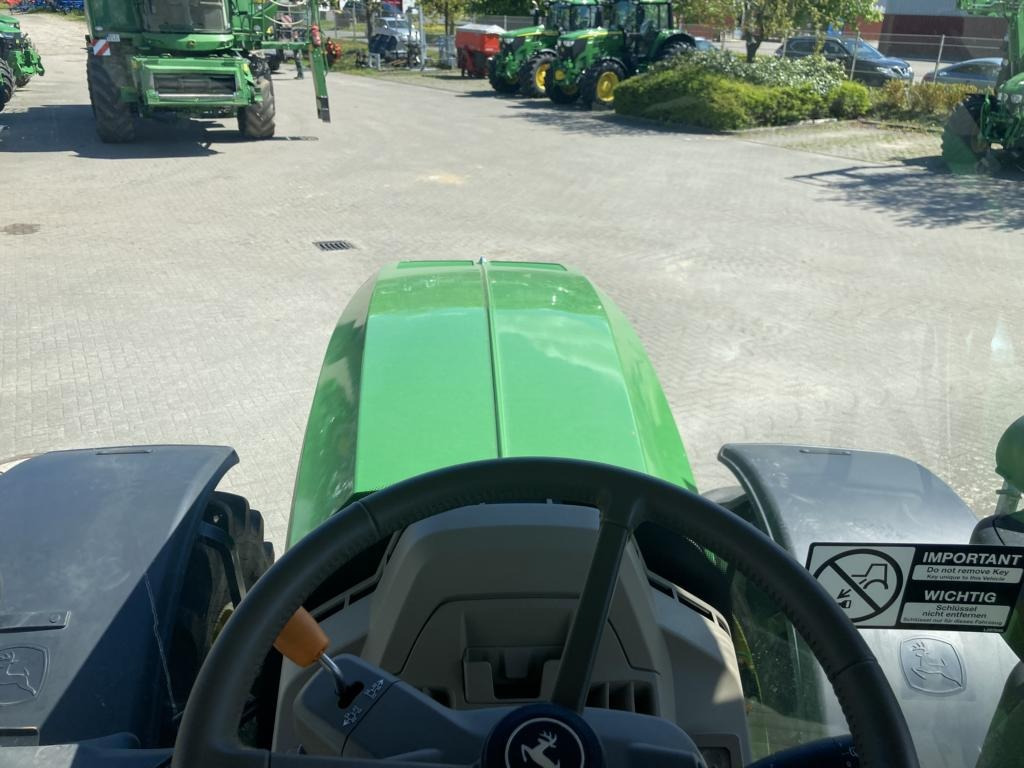 John Deere 6R215 - טרקטור חקלאי: תמונה 2 John Deere 6R215 - טרקטור חקלאי: תמונה 2