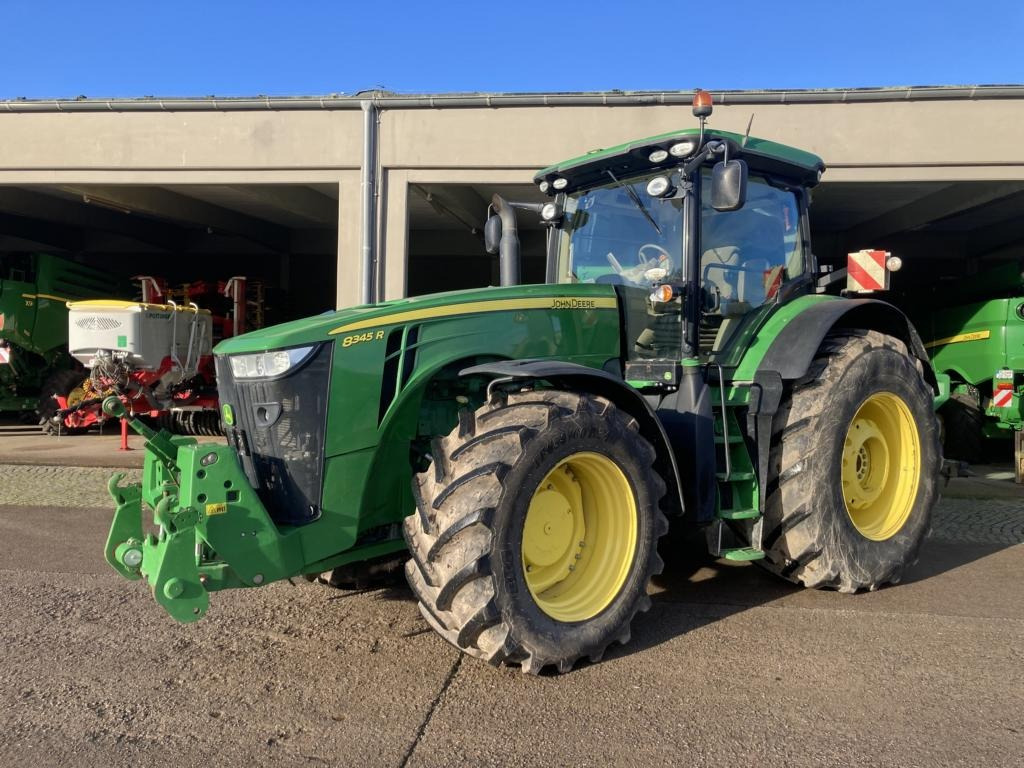 John Deere 8345R - טרקטור חקלאי: תמונה 1 John Deere 8345R - טרקטור חקלאי: תמונה 1