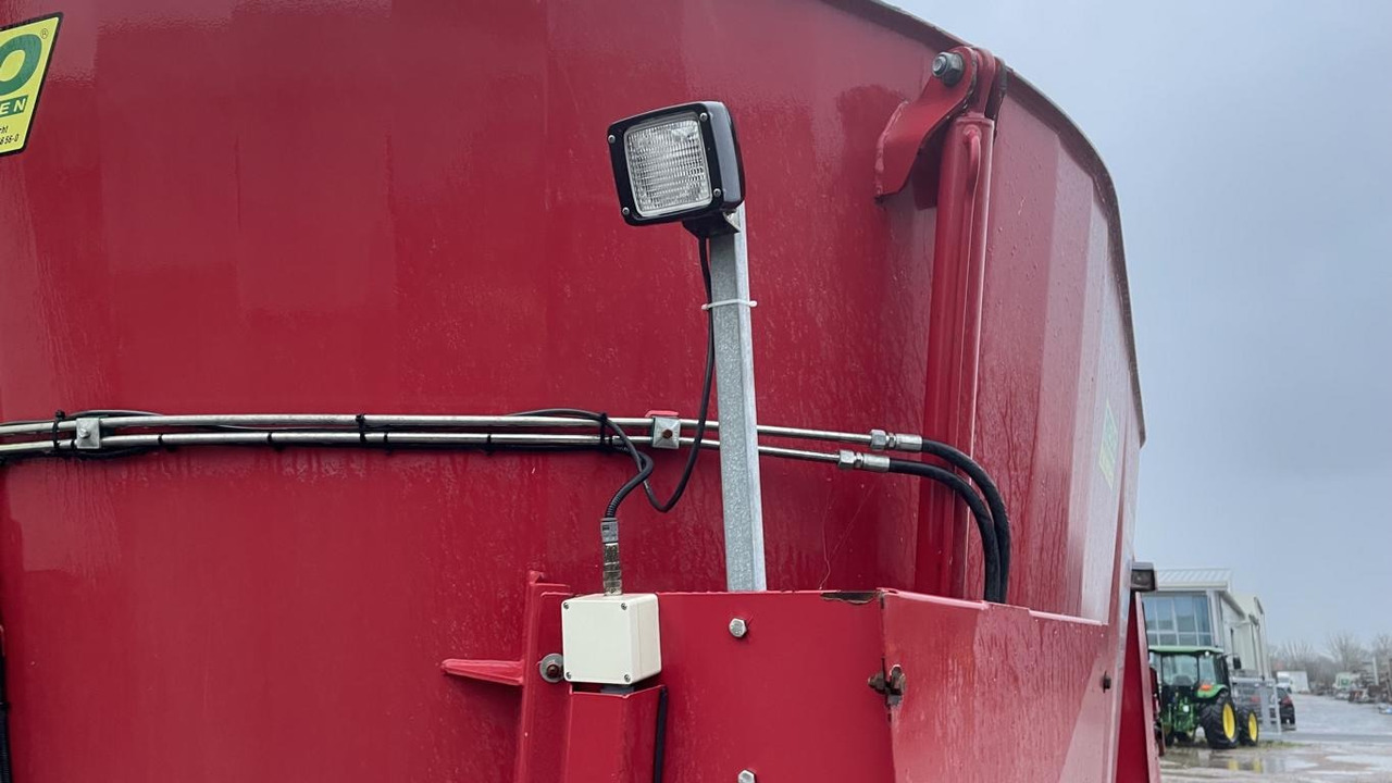 Mayer VM-16 SELBSTFAHRER - עגלת מערבל מספוא: תמונה 3 Mayer VM-16 SELBSTFAHRER - עגלת מערבל מספוא: תמונה 3