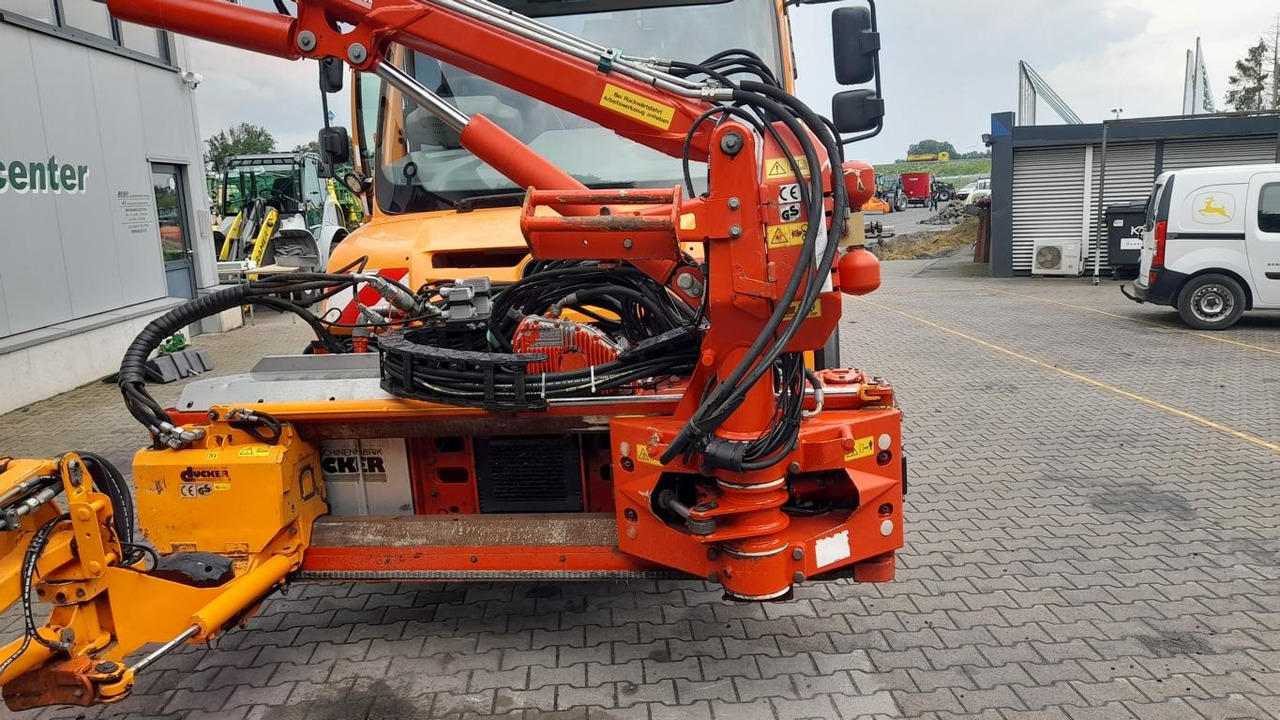 Mercedes-Benz UNIMOG U 527 - כלי רכב עירוני/ מיוחד: תמונה 2 Mercedes-Benz UNIMOG U 527 - כלי רכב עירוני/ מיוחד: תמונה 2