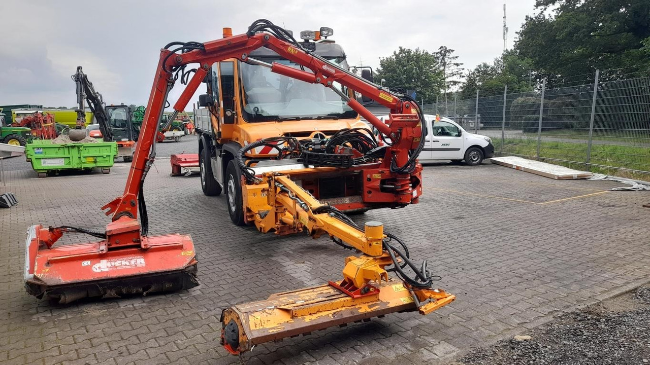 Mercedes-Benz UNIMOG U 527 - כלי רכב עירוני/ מיוחד: תמונה 4 Mercedes-Benz UNIMOG U 527 - כלי רכב עירוני/ מיוחד: תמונה 4