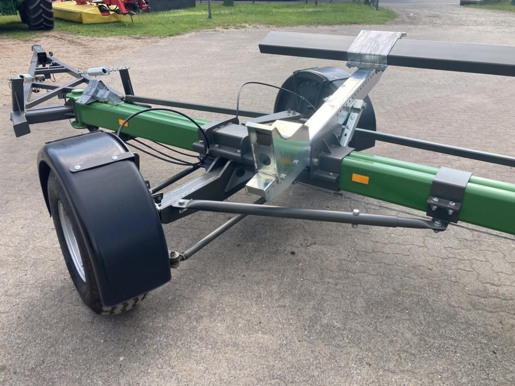 Ziegler 4WT JD HD40X - מקצרת קומבינה: תמונה 5 Ziegler 4WT JD HD40X - מקצרת קומבינה: תמונה 5