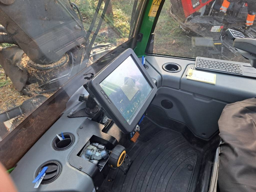 מקצרת יערות John Deere 1170G: תמונה 6