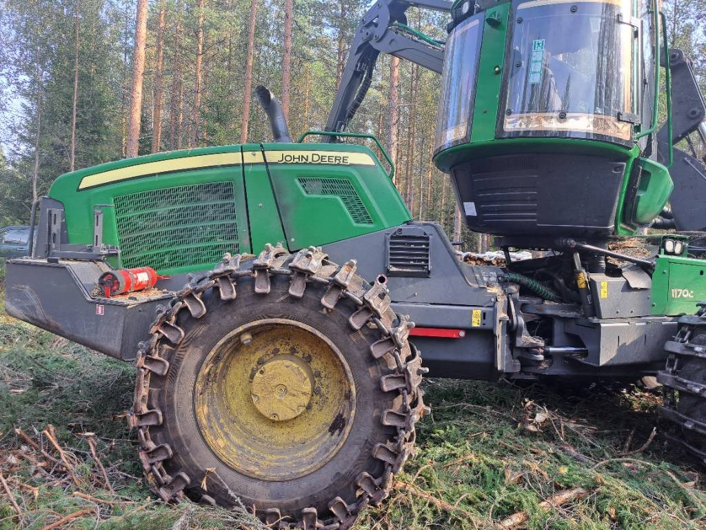 John Deere 1170G - מקצרת יערות: תמונה 2 John Deere 1170G - מקצרת יערות: תמונה 2