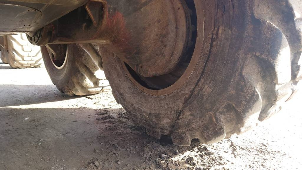 Komatsu 845 - משלח: תמונה 5 Komatsu 845 - משלח: תמונה 5