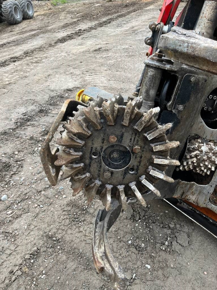 Komatsu 901 - מקצרת יערות: תמונה 3 Komatsu 901 - מקצרת יערות: תמונה 3