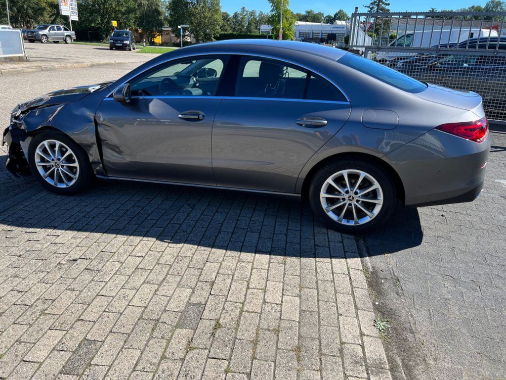Mercedes-Benz CLA 180 4.500 KM NAVI-LED - Grosse Bildschirm - מכונית: תמונה 2 Mercedes-Benz CLA 180 4.500 KM NAVI-LED - Grosse Bildschirm - מכונית: תמונה 2