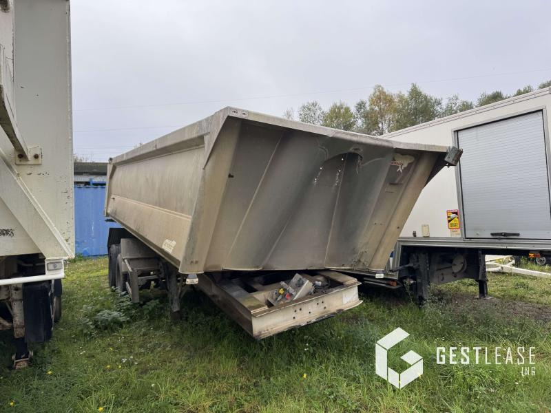 BENALU C33CSB - קרון נגרר עם מזהיר: תמונה 1 BENALU C33CSB - קרון נגרר עם מזהיר: תמונה 1