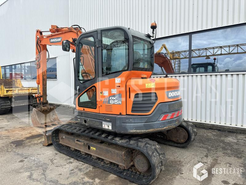 Doosan DX85R-3 - מיני מחפר: תמונה 2 Doosan DX85R-3 - מיני מחפר: תמונה 2