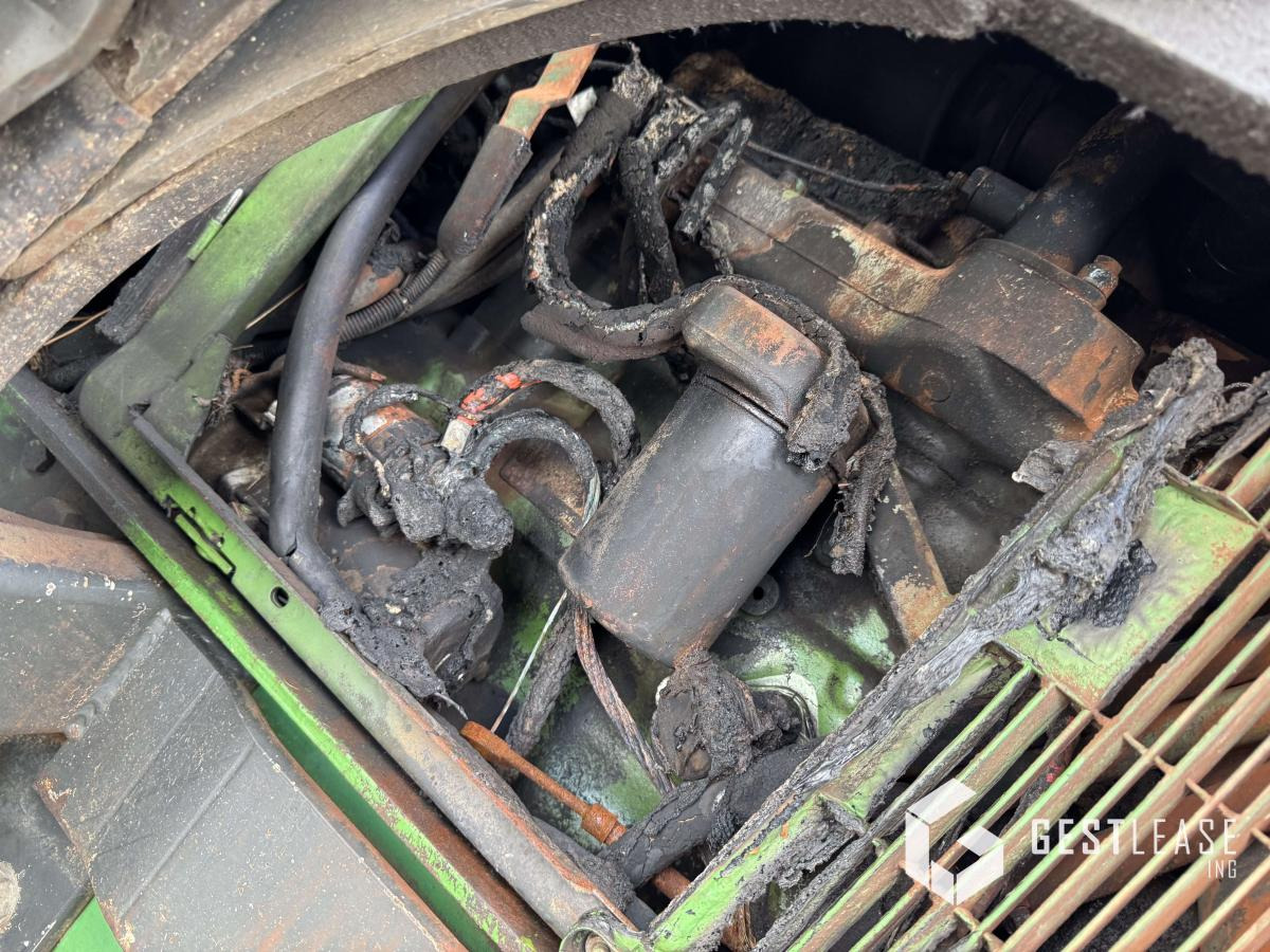 John Deere 6400 4RM - טרקטור חקלאי: תמונה 5 John Deere 6400 4RM - טרקטור חקלאי: תמונה 5