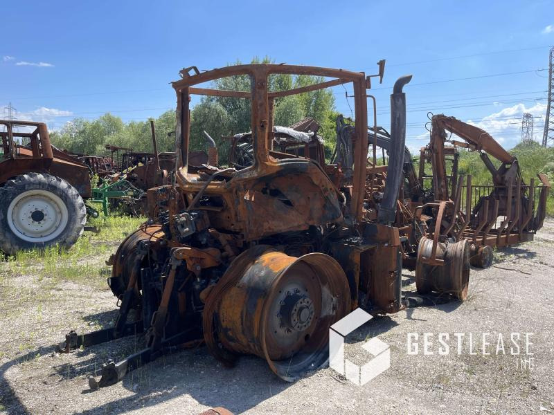 Massey Ferguson MF8S - טרקטור חקלאי: תמונה 4 Massey Ferguson MF8S - טרקטור חקלאי: תמונה 4
