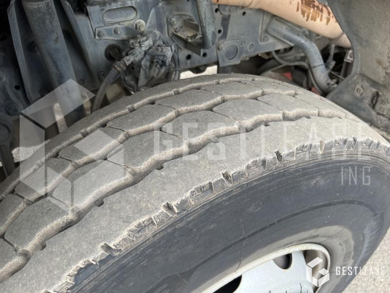 מטאטא כבישים Mercedes AXOR 1833: תמונה 8
