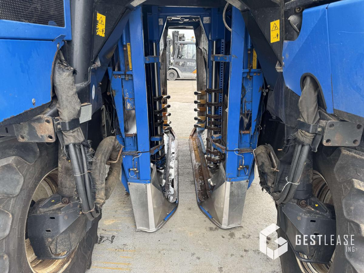 New Holland VL6050 - מכונת קצירת ענבים: תמונה 5 New Holland VL6050 - מכונת קצירת ענבים: תמונה 5