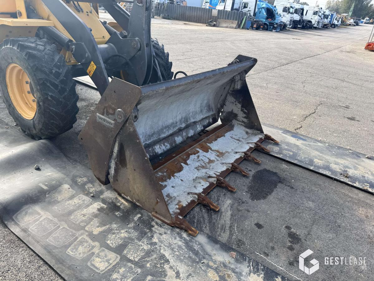 Volvo L30G - מעמיס גלגלים: תמונה 5 Volvo L30G - מעמיס גלגלים: תמונה 5