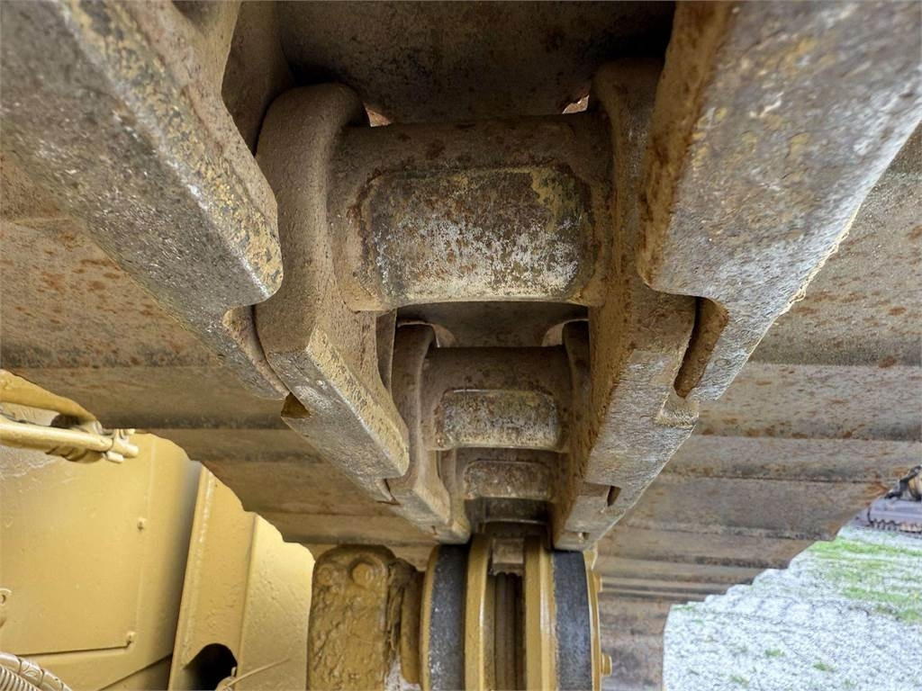 דחפור CAT D4H LGP: תמונה 18