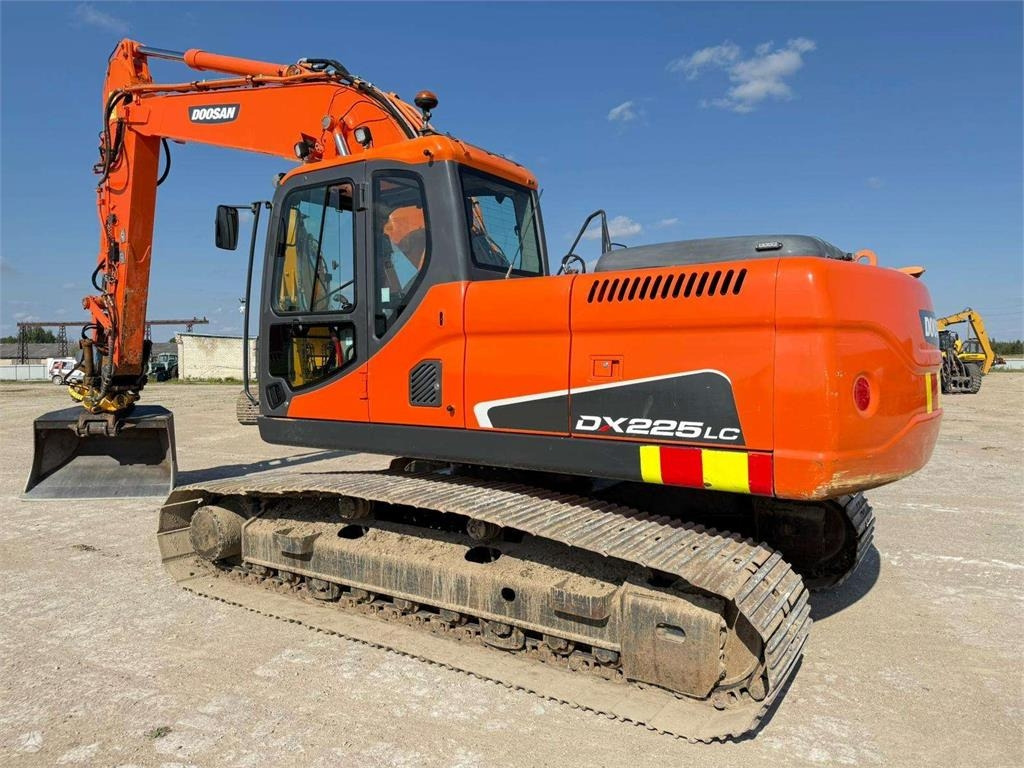 Doosan DX 225 LC ENGCON ROTOTILT TOP - מחפר סורק: תמונה 3 Doosan DX 225 LC ENGCON ROTOTILT TOP - מחפר סורק: תמונה 3