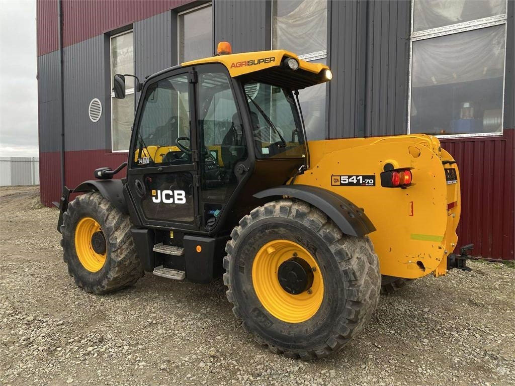 JCB 541-70 AgriSuper , 40 km/h - מפעיל טלסקופי: תמונה 5 JCB 541-70 AgriSuper , 40 km/h - מפעיל טלסקופי: תמונה 5