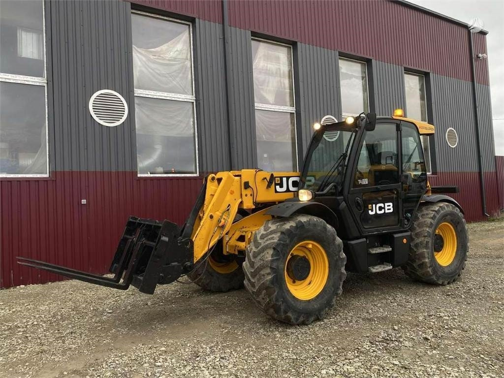 JCB 541-70 AgriSuper, 40 km/h - מפעיל טלסקופי: תמונה 3 JCB 541-70 AgriSuper, 40 km/h - מפעיל טלסקופי: תמונה 3