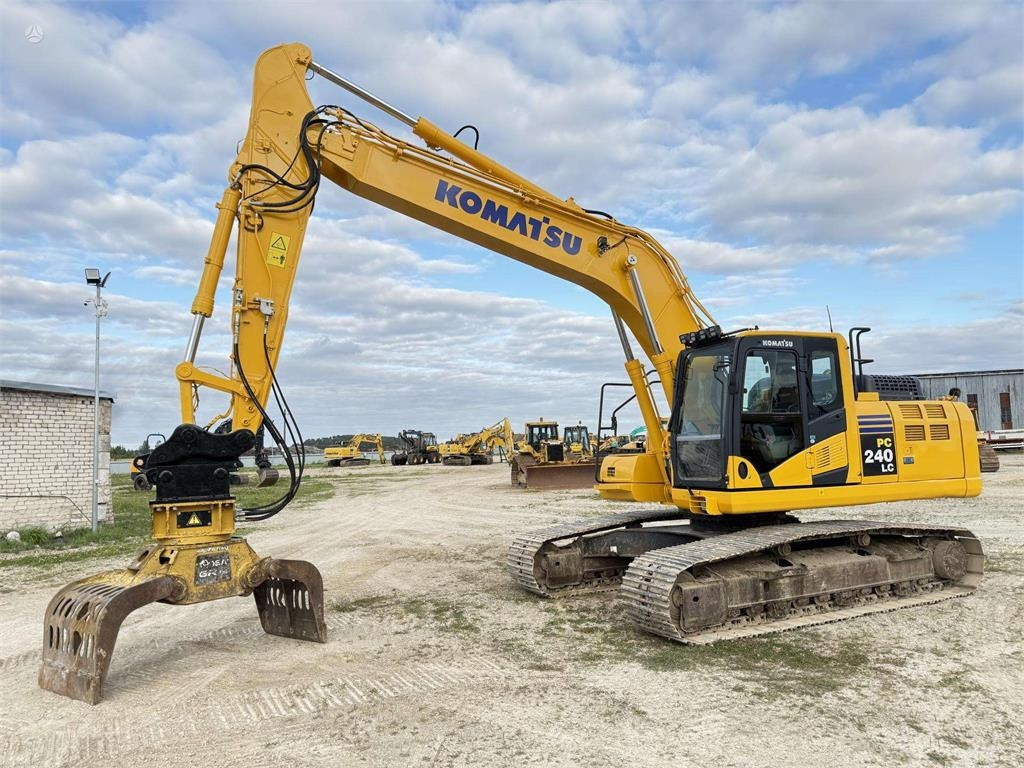 Komatsu PC 240 LC-11 - מחפר סורק: תמונה 1 Komatsu PC 240 LC-11 - מחפר סורק: תמונה 1