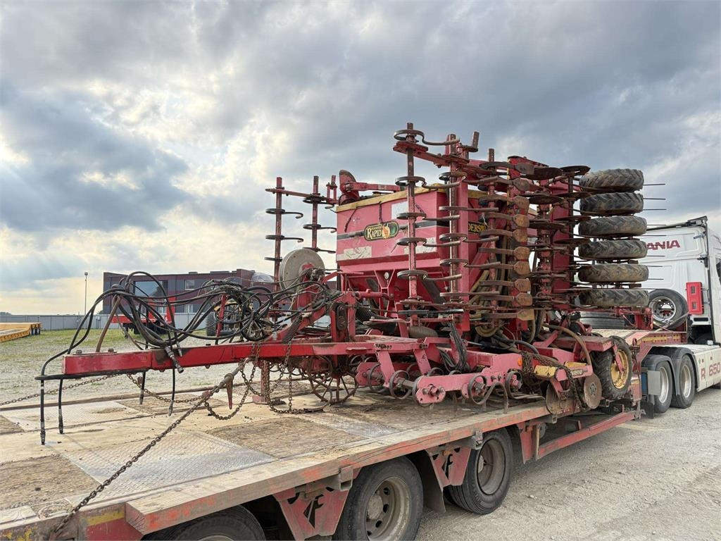 Vaderstad Rapid 600 F - מקדחת זרעים: תמונה 1 Vaderstad Rapid 600 F - מקדחת זרעים: תמונה 1