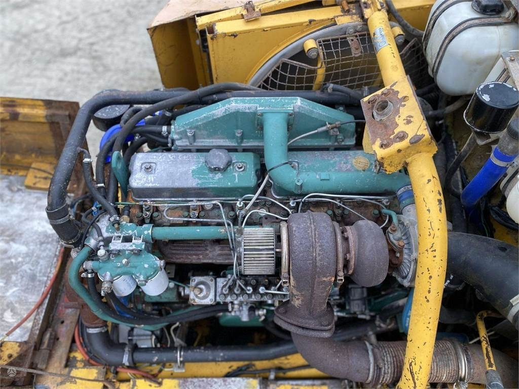 מסיר פסולת מפרקי Volvo A25C , Nr.1: תמונה 12