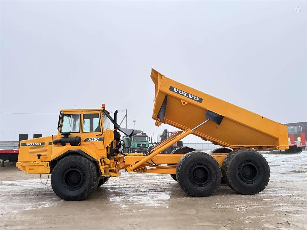 Volvo A25C - מסיר פסולת מפרקי: תמונה 5 Volvo A25C - מסיר פסולת מפרקי: תמונה 5