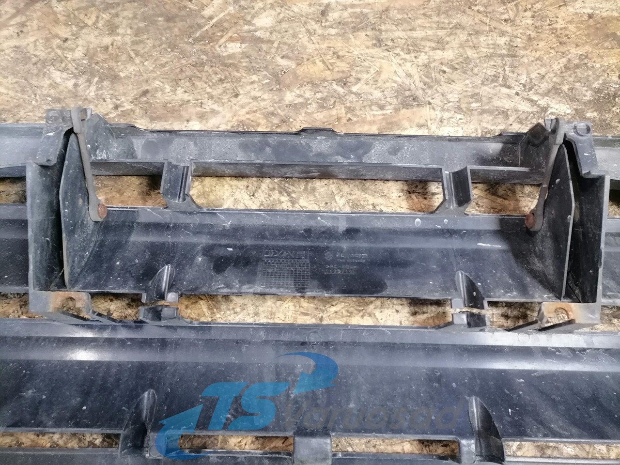 DAF Grille panel 1635802 - גריל עבור משאית: תמונה 2 DAF Grille panel 1635802 - גריל עבור משאית: תמונה 2