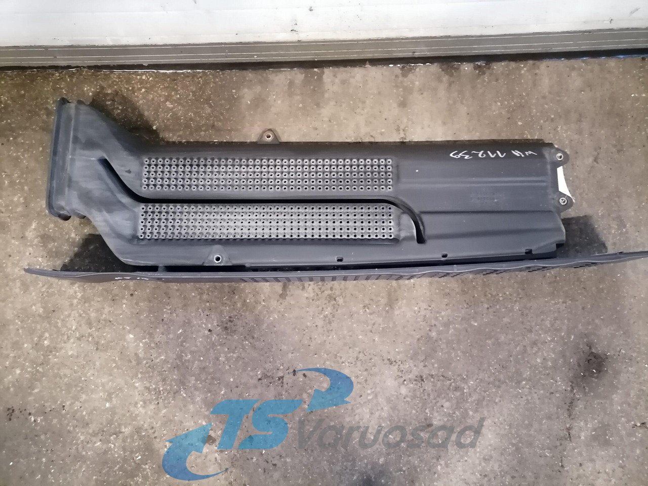 MAN Air intake 81082010517 - מערכת כניסת אוויר עבור משאית: תמונה 3 MAN Air intake 81082010517 - מערכת כניסת אוויר עבור משאית: תמונה 3