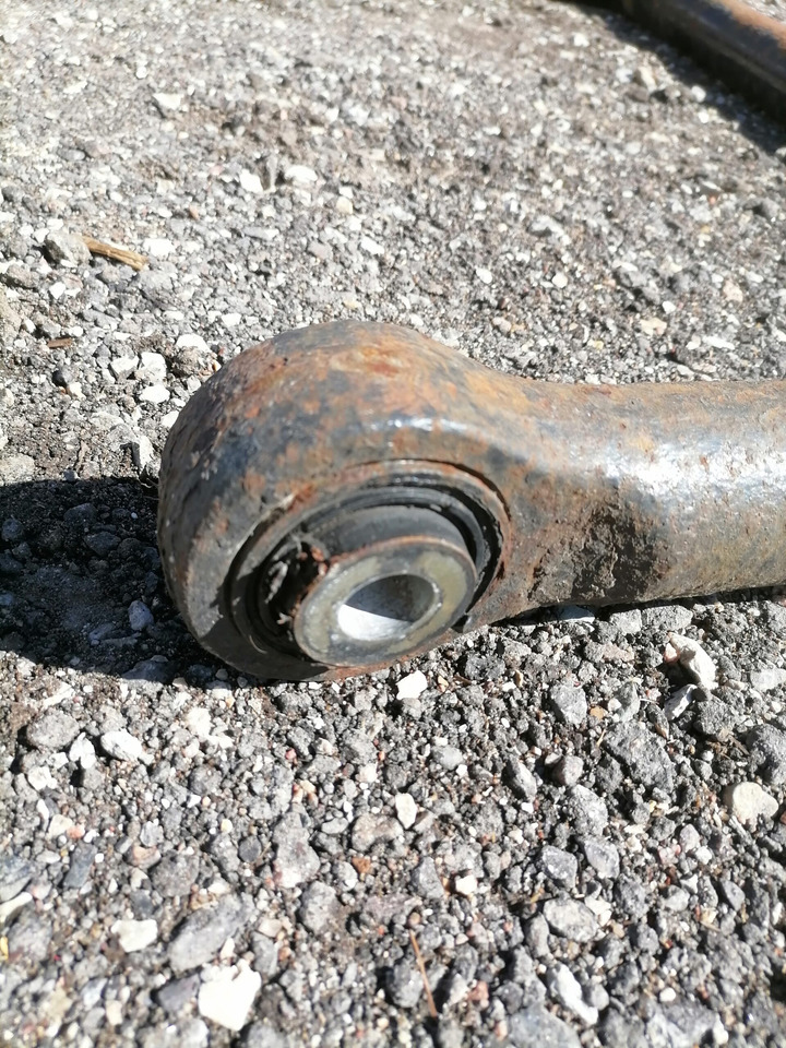 MAN Anti-roll bar 81437156116 - סרגל נגד גלגול עבור משאית: תמונה 3 MAN Anti-roll bar 81437156116 - סרגל נגד גלגול עבור משאית: תמונה 3