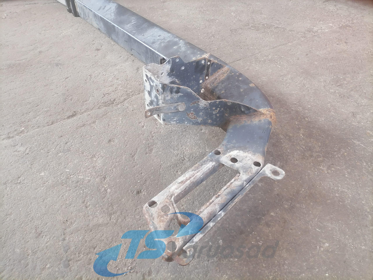MAN Bumper 81416505013 - פגוש עבור משאית: תמונה 5 MAN Bumper 81416505013 - פגוש עבור משאית: תמונה 5