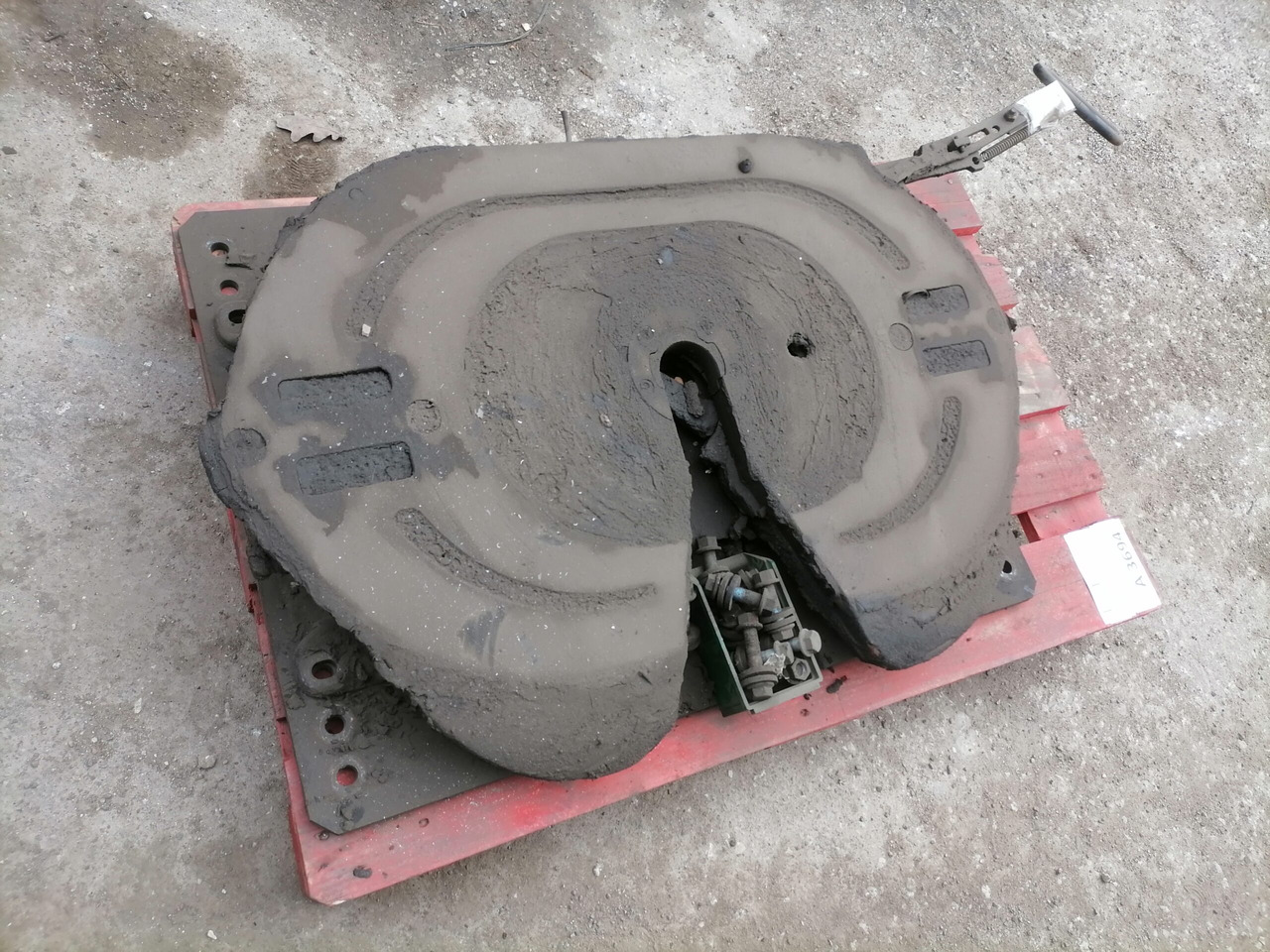 MAN Fifht wheel 81427106217 - מצמד גלגל חמישי עבור משאית: תמונה 2 MAN Fifht wheel 81427106217 - מצמד גלגל חמישי עבור משאית: תמונה 2