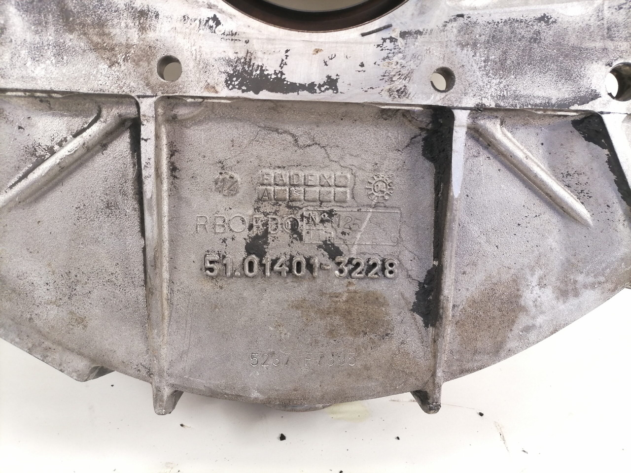 MAN Flywheel housing 51014013228 - גלגל תנופה עבור משאית: תמונה 5 MAN Flywheel housing 51014013228 - גלגל תנופה עבור משאית: תמונה 5